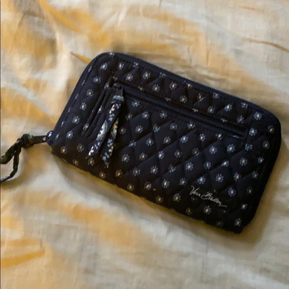 Vera Bradley retired pattern zip wallet